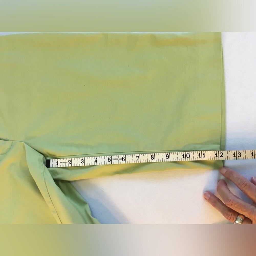 Express Design Studio Popular Editor Style Green Shorts Bermuda Length - Picture 10 of 16